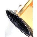 Burberry- 手包型号：1091